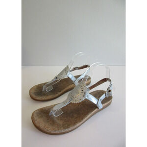 UGG Ayden II Silver Medallion 10 Leather Thong Flat Sandals